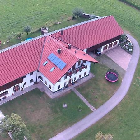 Ferienwohnung Glueck Saaldorf-Surheim Екстериор снимка