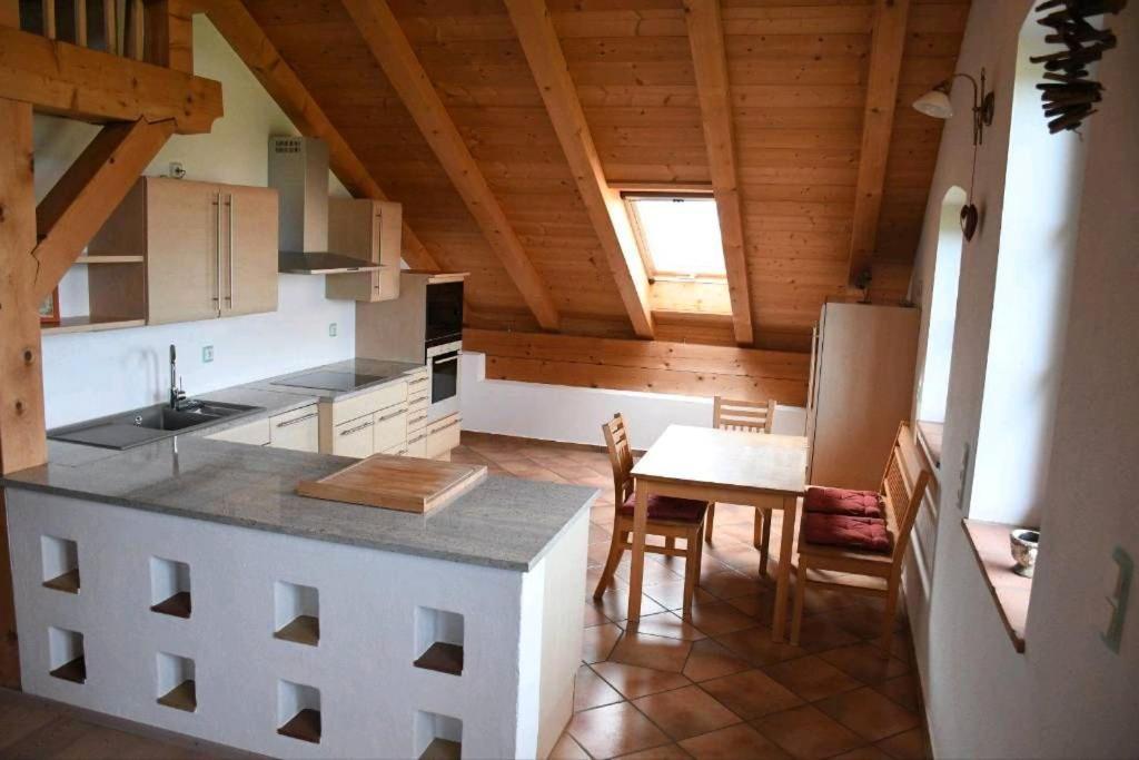 Ferienwohnung Glueck Saaldorf-Surheim Екстериор снимка